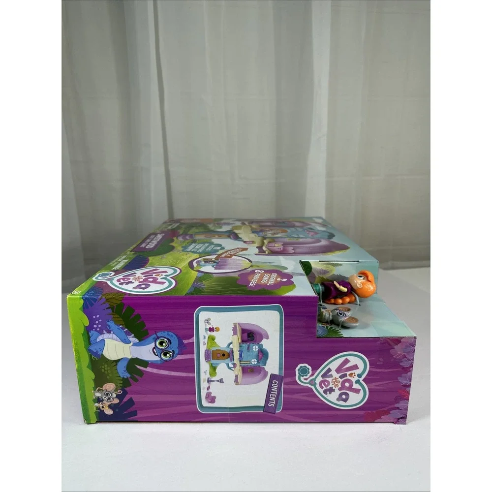 Vida the Vet Sweetwood Cozy Care Clinic Treehouse Playset New In Package